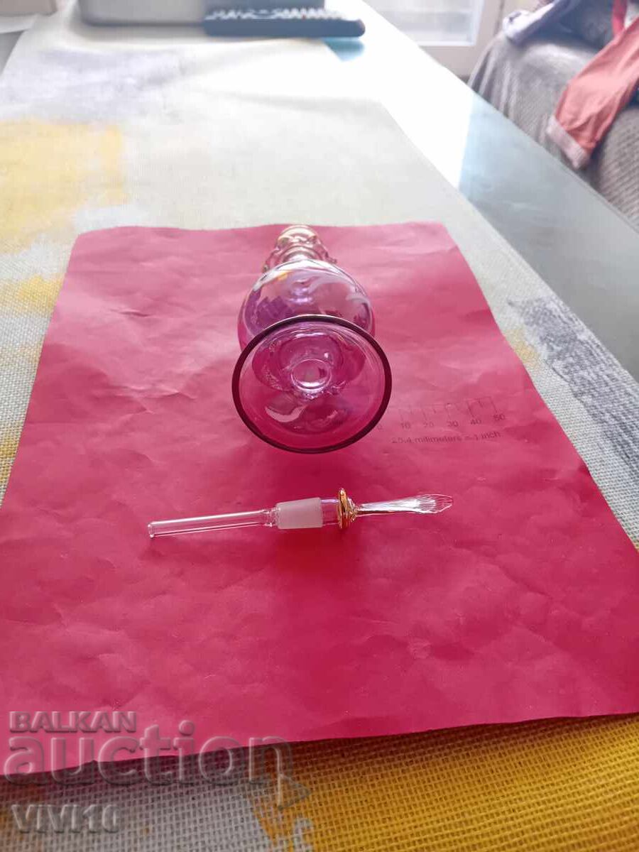 Delivery of Antique perfume bottle Delivery of Antique perfume bottle