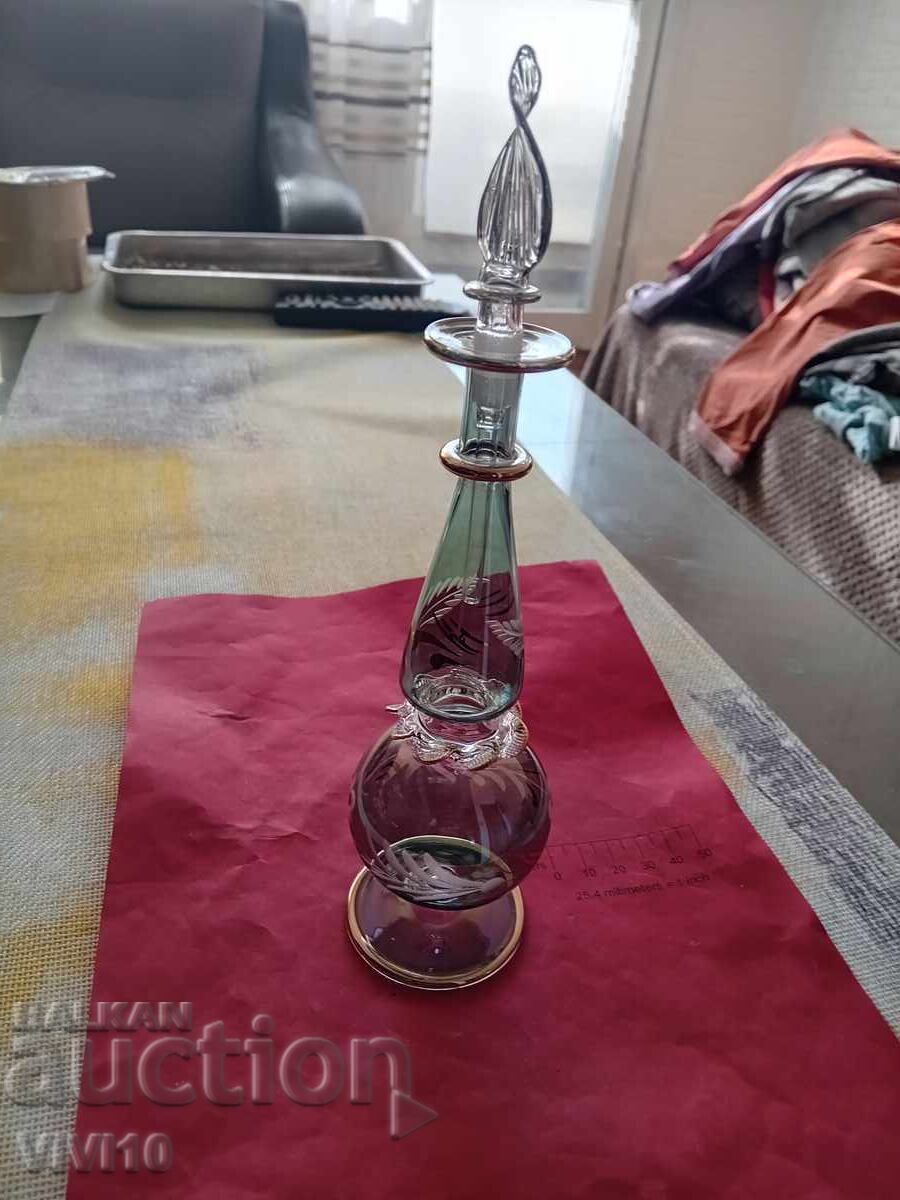 Antique perfume bottle with price € 20.45 | 40.00 BGN Antique perfume bottle with price € 20.45 | 40.00 BGN