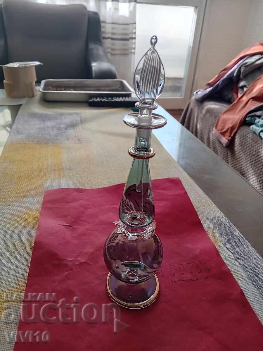 Старинно шише за парфюм Старинно шише за парфюм