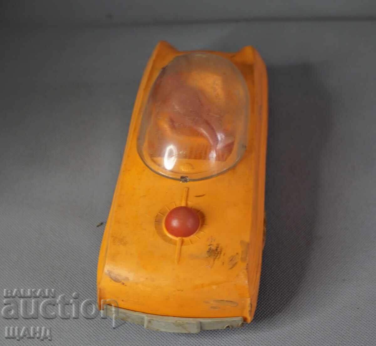 Παλιό ρωσικό πλαστικό μοντέλο διαστημικού λεωφορείου με τιμή 10.15 BGN | € 5.19