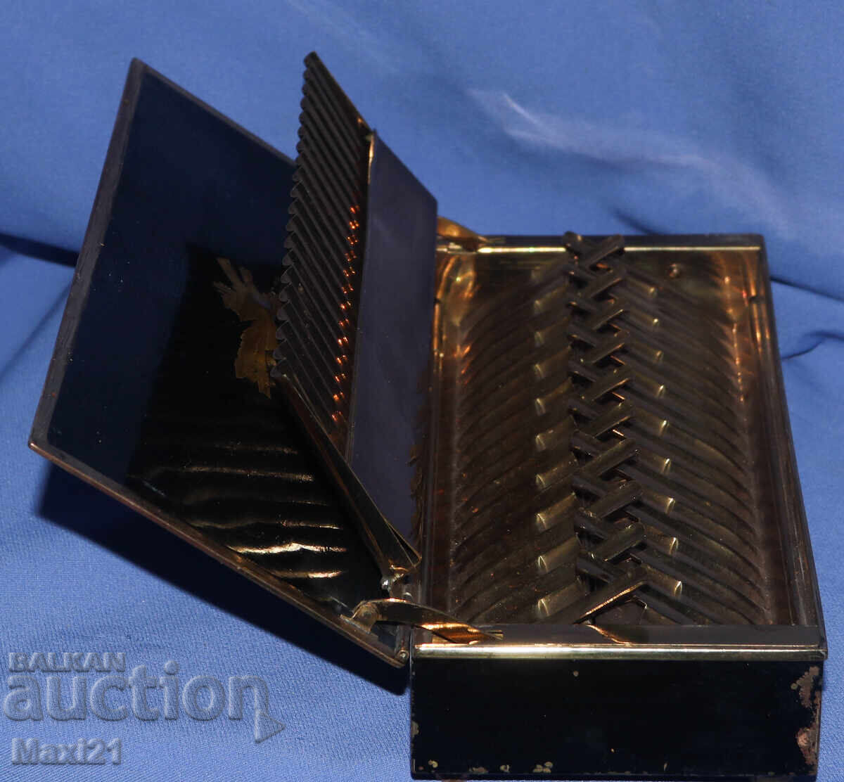 Παλιό κουτί τσιγάρων από ορείχαλκο Κούβας La Corona - 6 Παλιό κουτί τσιγάρων από ορείχαλκο Κούβας La Corona - 6