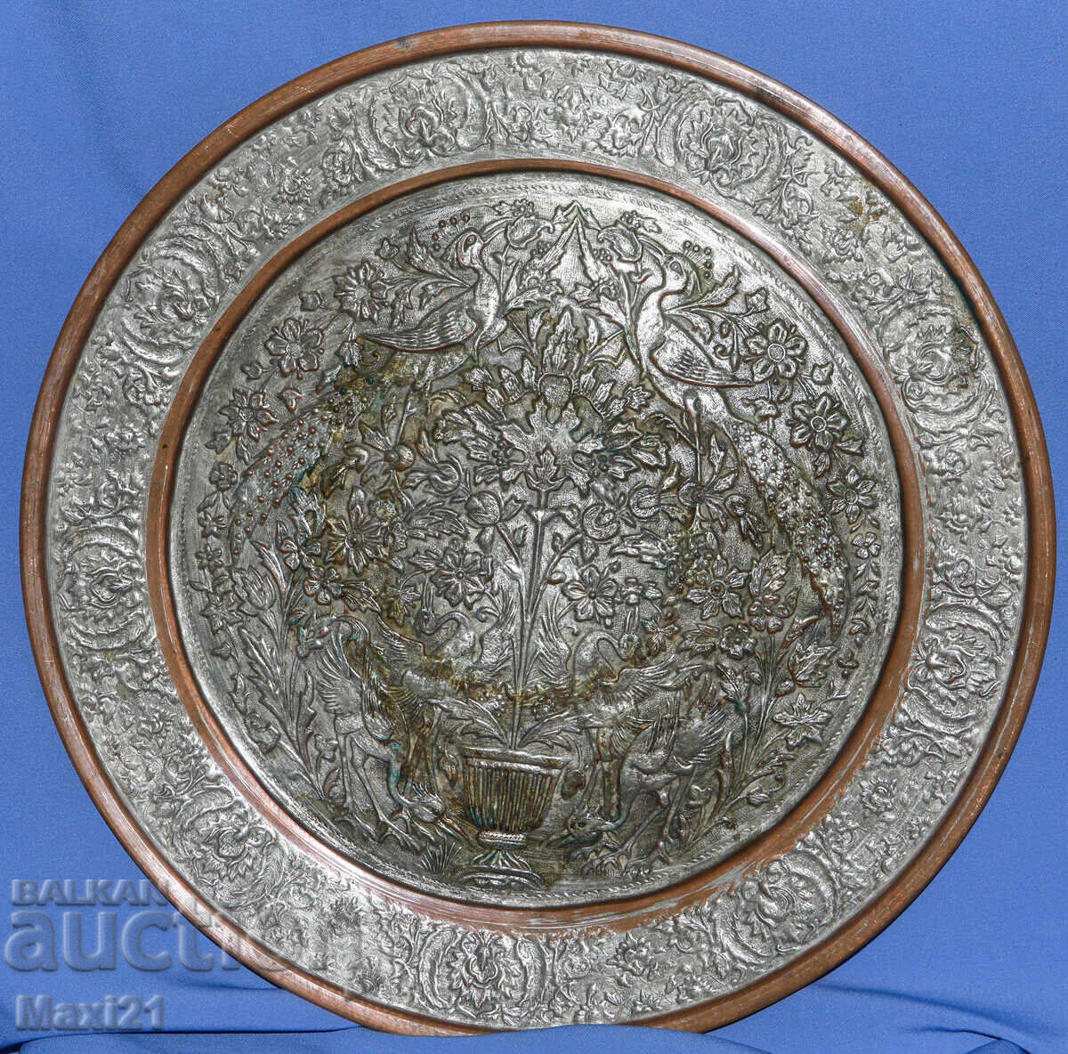 Аукцион Голям старинен декоративен поднос мед