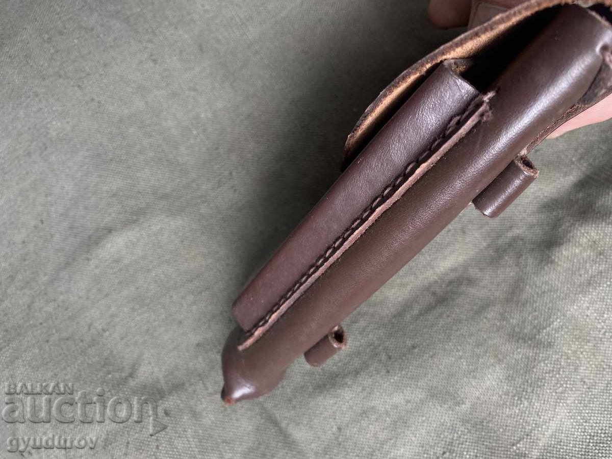 Кобур с цена 10.00 лв. | € 5.11 Кобур с цена 10.00 лв. | € 5.11