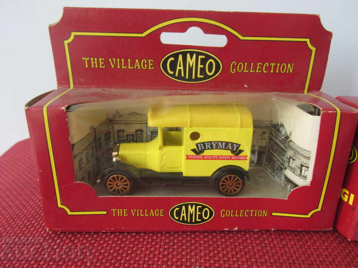 Delivery of Retro strollers