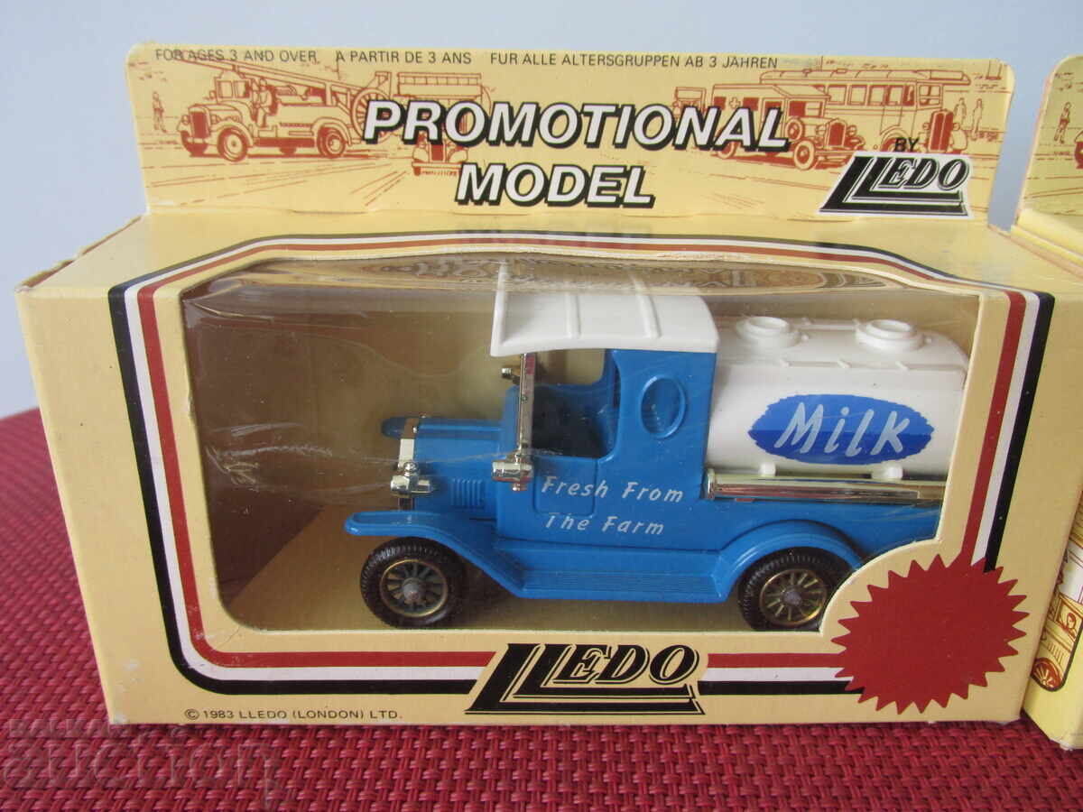 Delivery of Retro strollers Delivery of Retro strollers