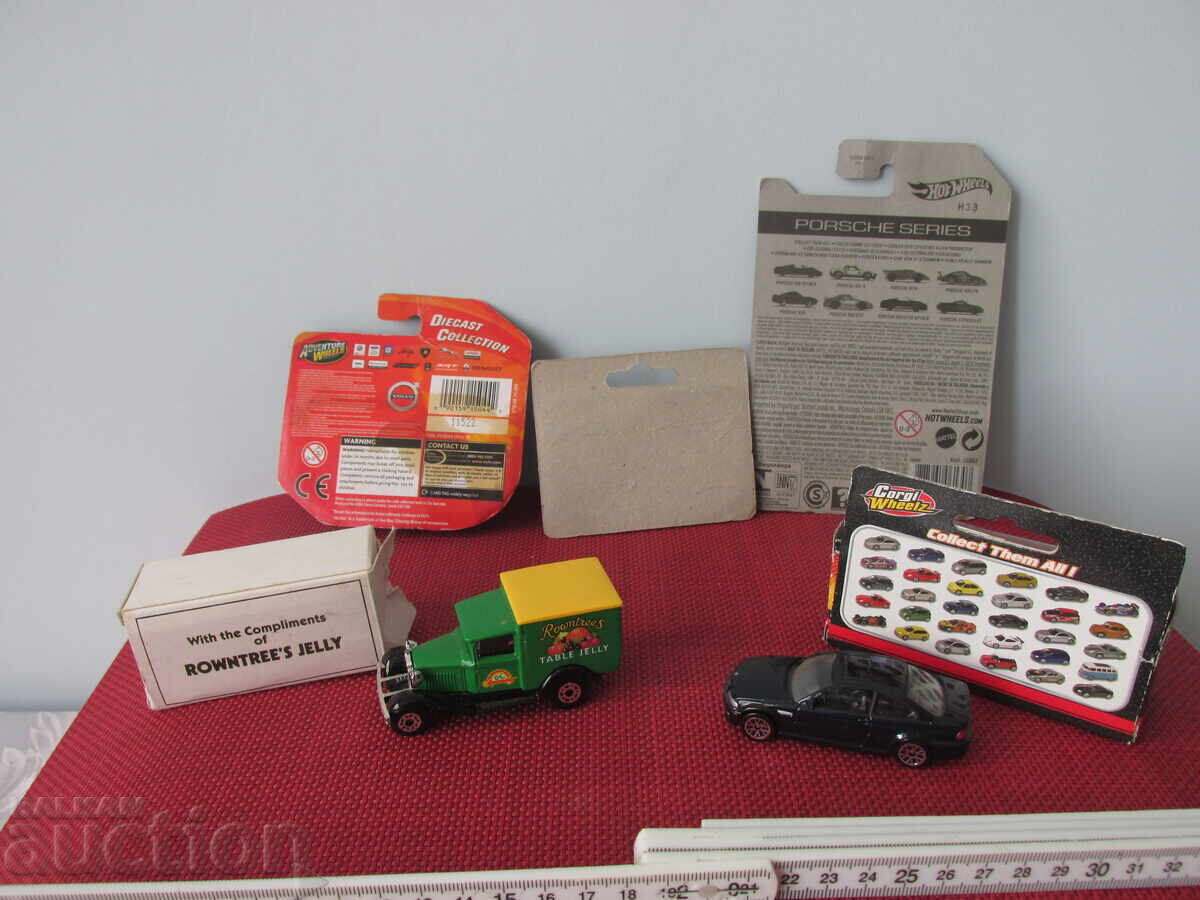 Retro strollers with price 20.00 BGN | € 10.23 Retro strollers with price 20.00 BGN | € 10.23