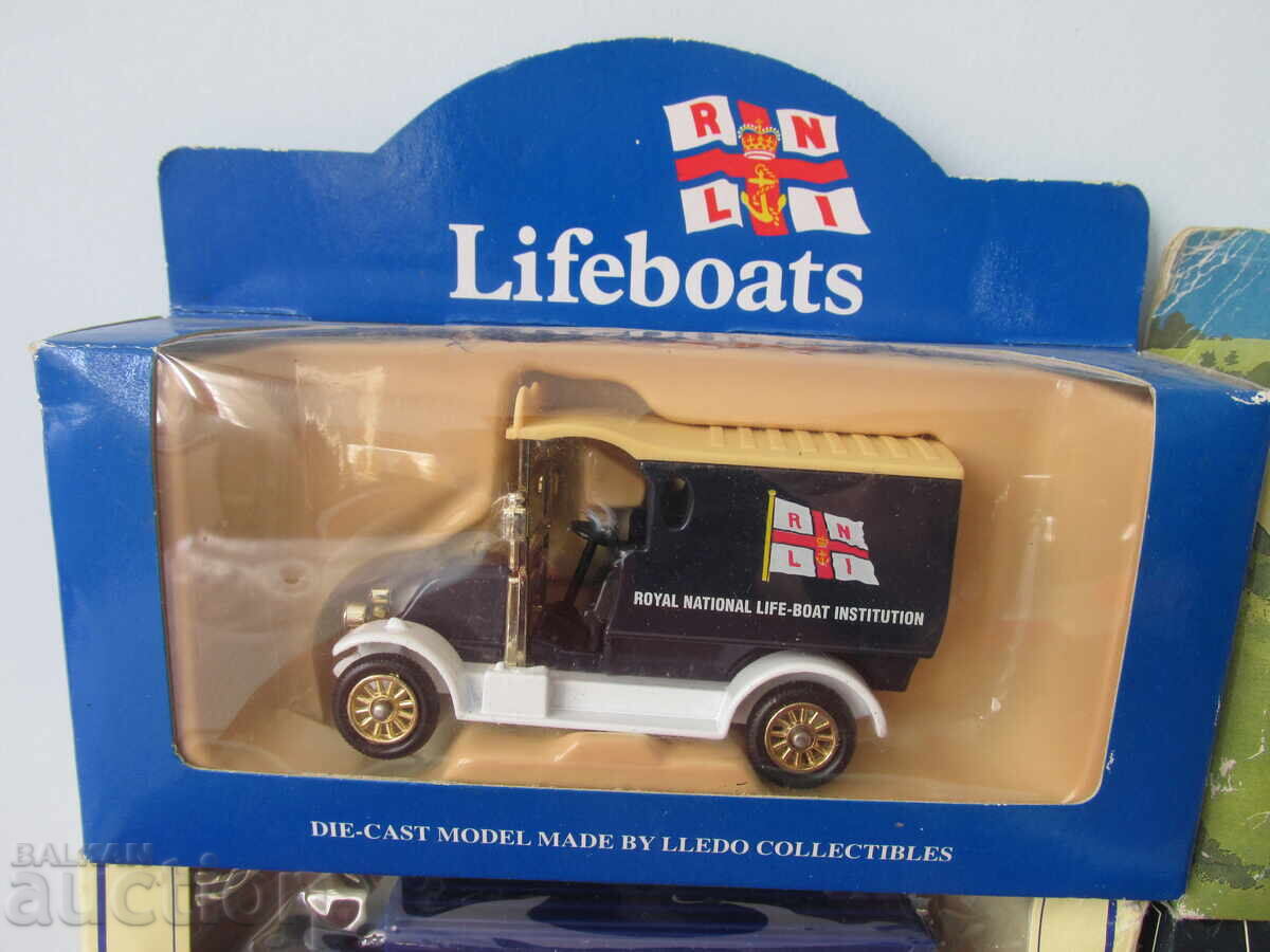 Ρετρό καρότσια με τιμή 15.09 BGN | € 7.72