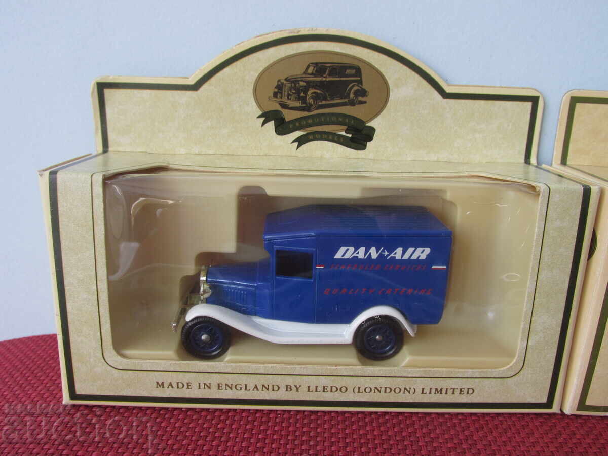 Delivery of Retro strollers Delivery of Retro strollers