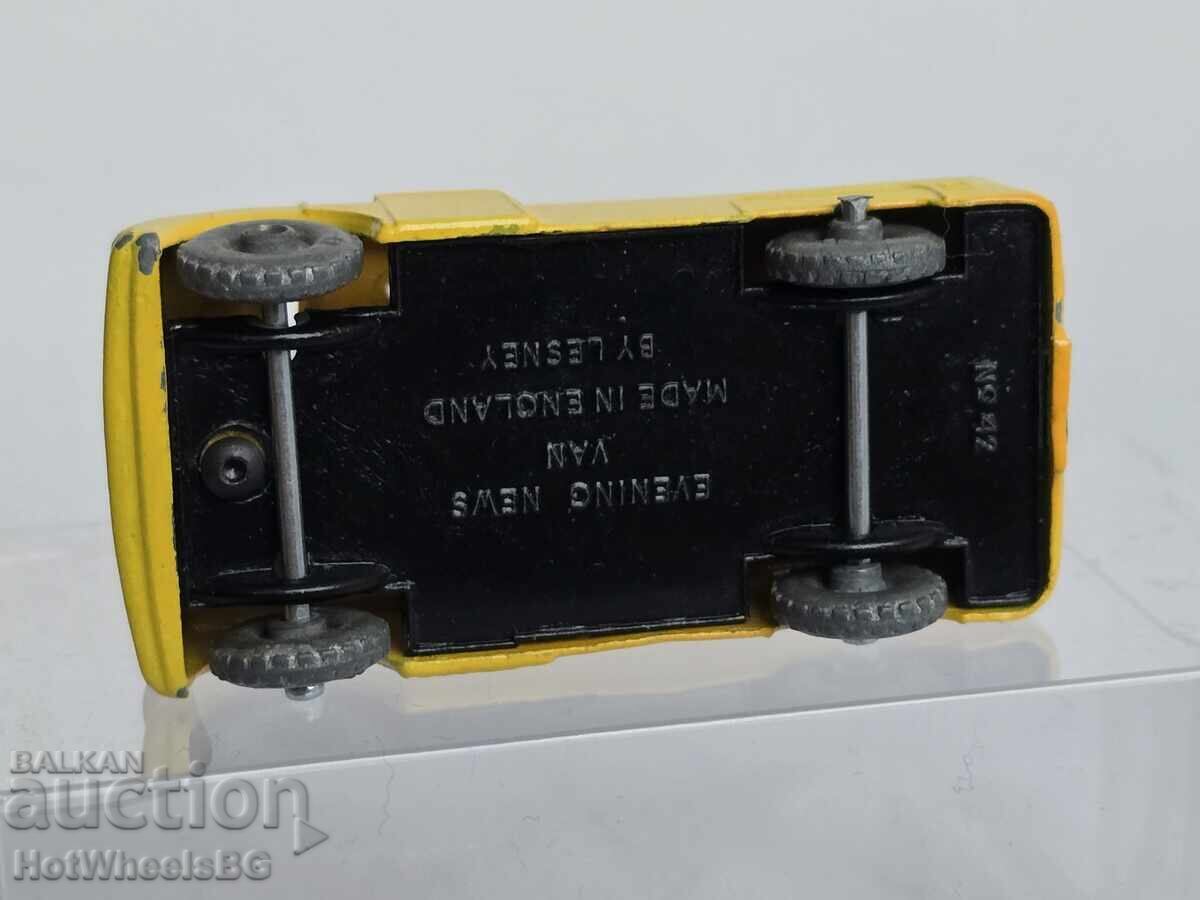 Matchbox LESNEY No 42A Evening News Van 1957 год. - 6 Matchbox LESNEY No 42A Evening News Van 1957 год. - 6