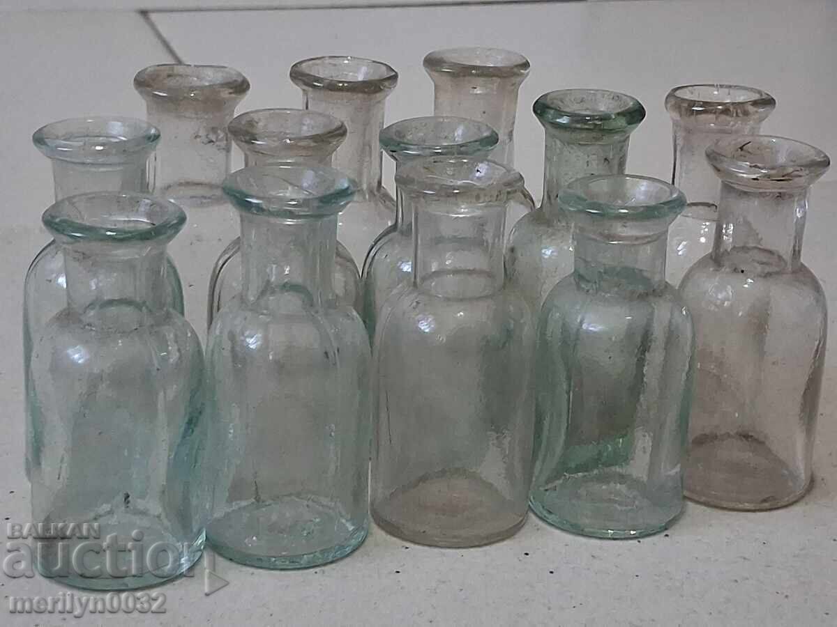 Λοτ παλιά φαρμακευτικά φιαλίδια 10 ml 13 τεμάχια φιαλίδια Λοτ παλιά φαρμακευτικά φιαλίδια 10 ml 13 τεμάχια φιαλίδια