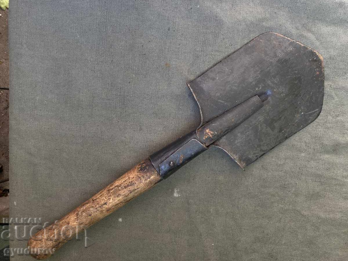 Shovel with price 40.00 BGN | € 20.45