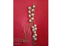 Αρχαίο κολιέ με μαργαριτάρια