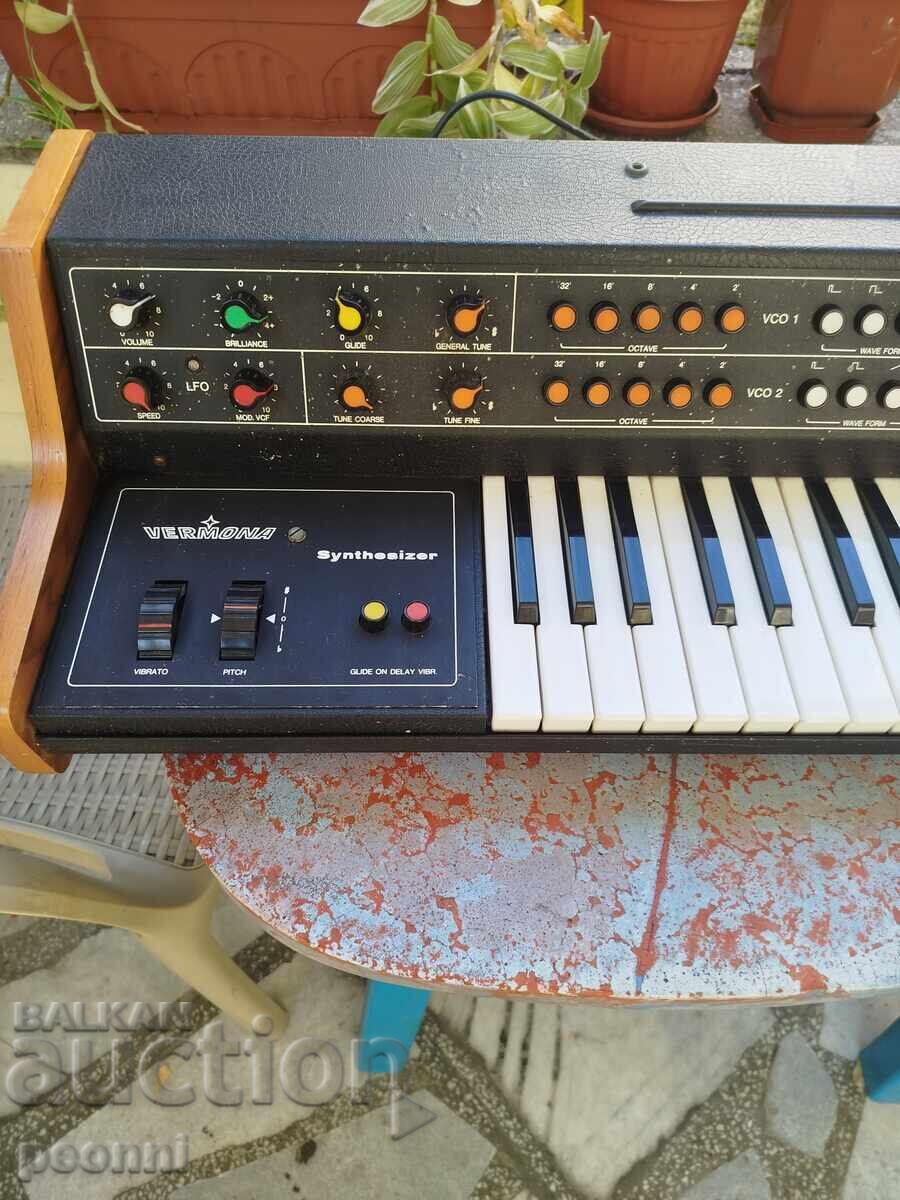 Συνθεσάιζερ Vermona με τιμή 280.00 BGN | € 143.16
