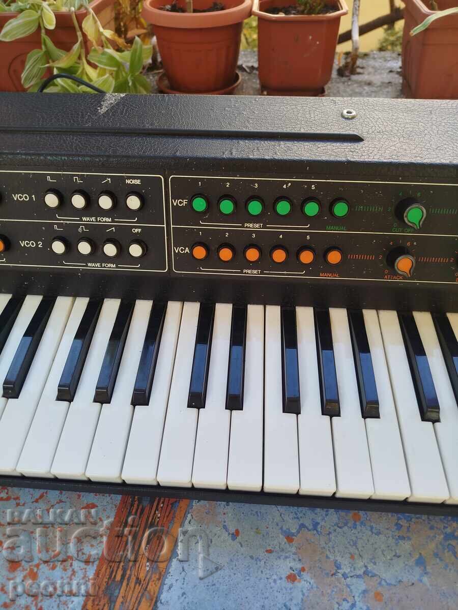 Δημοπρασία Συνθεσάιζερ Vermona