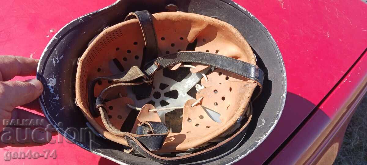 Delivery of Aluminum Firefighter Helmet M42 Phosphorescent