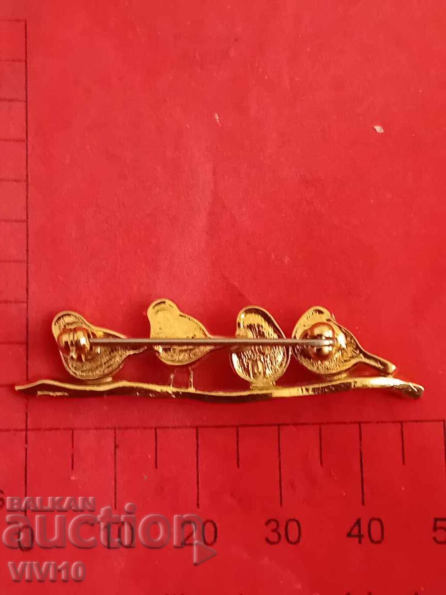 Δημοπρασία Αντίκα καρφίτσα με πέτρες