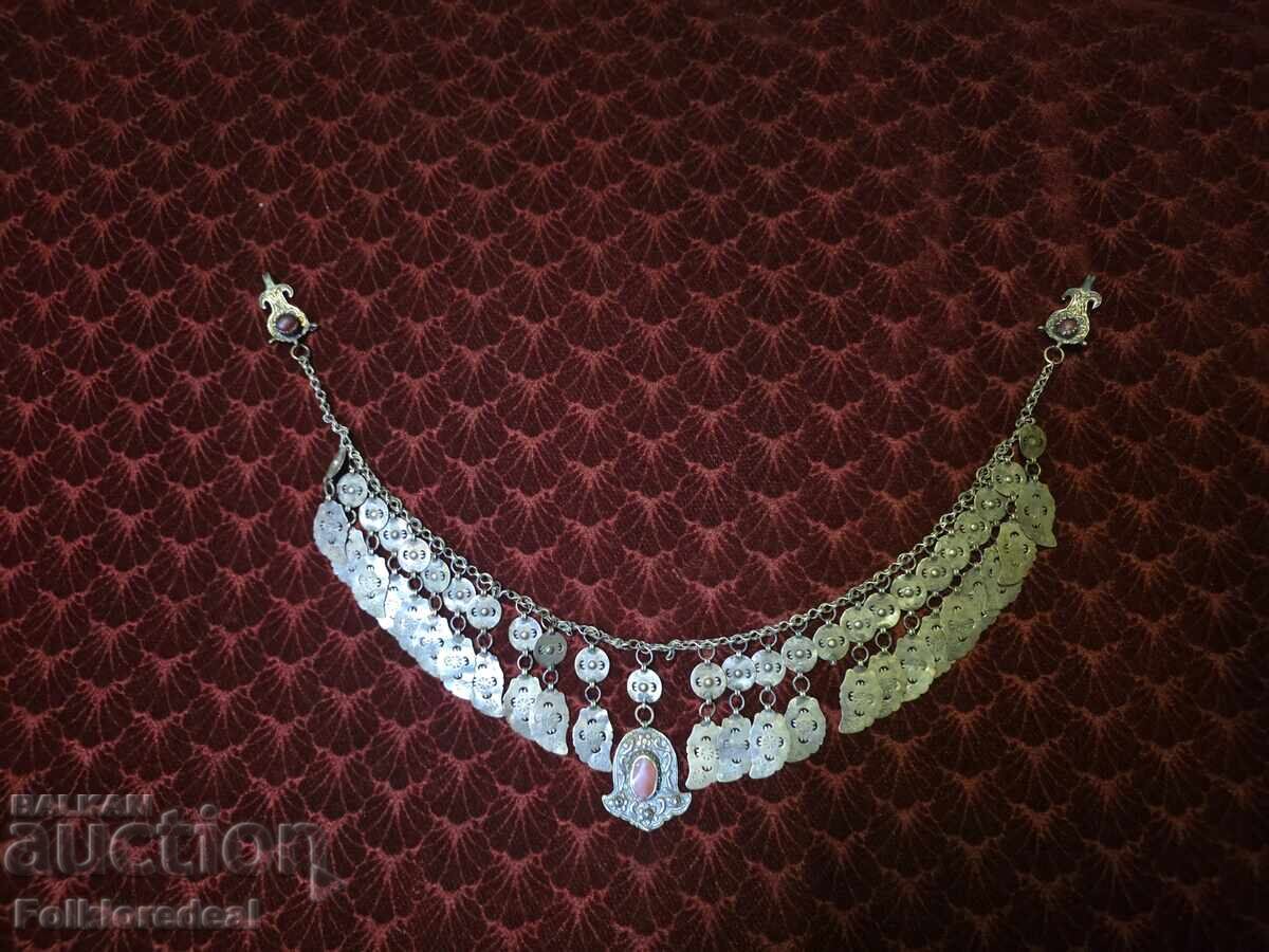 Παράδοση Mangura, nakit za zhenska nosiјa od Okhridsko kraјbrezhјe Παράδοση Mangura, nakit za zhenska nosiјa od Okhridsko kraјbrezhјe