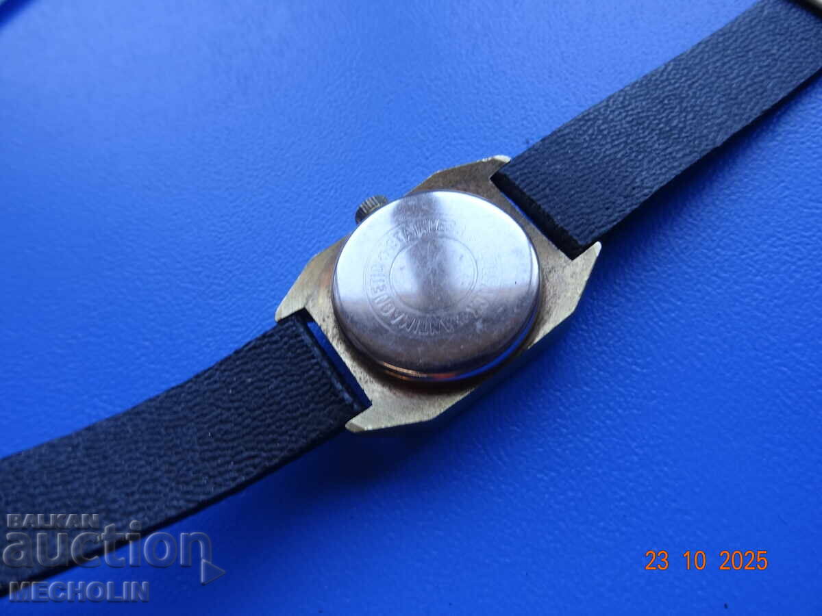 Доставка на КОЛЕКЦИОНЕРСКИ  немски часовник anker 100