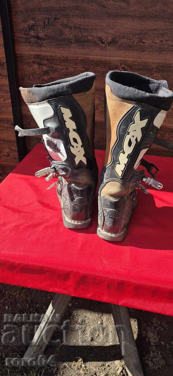 Livrarea MOTOCROSS - BOCANCI - SKYWALK TOP 3