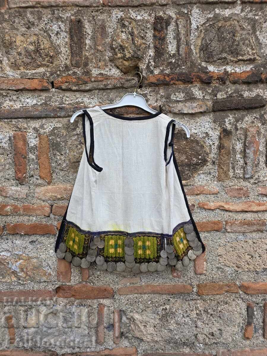 Vesta din costum popular feminin, împodobită cu bani de argint - 7 Vesta din costum popular feminin, împodobită cu bani de argint - 7