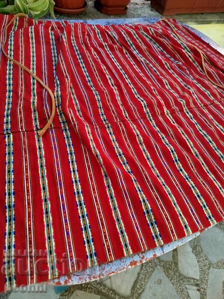 Costum șorț cu preț 30.00 BGN | € 15.34 Costum șorț cu preț 30.00 BGN | € 15.34