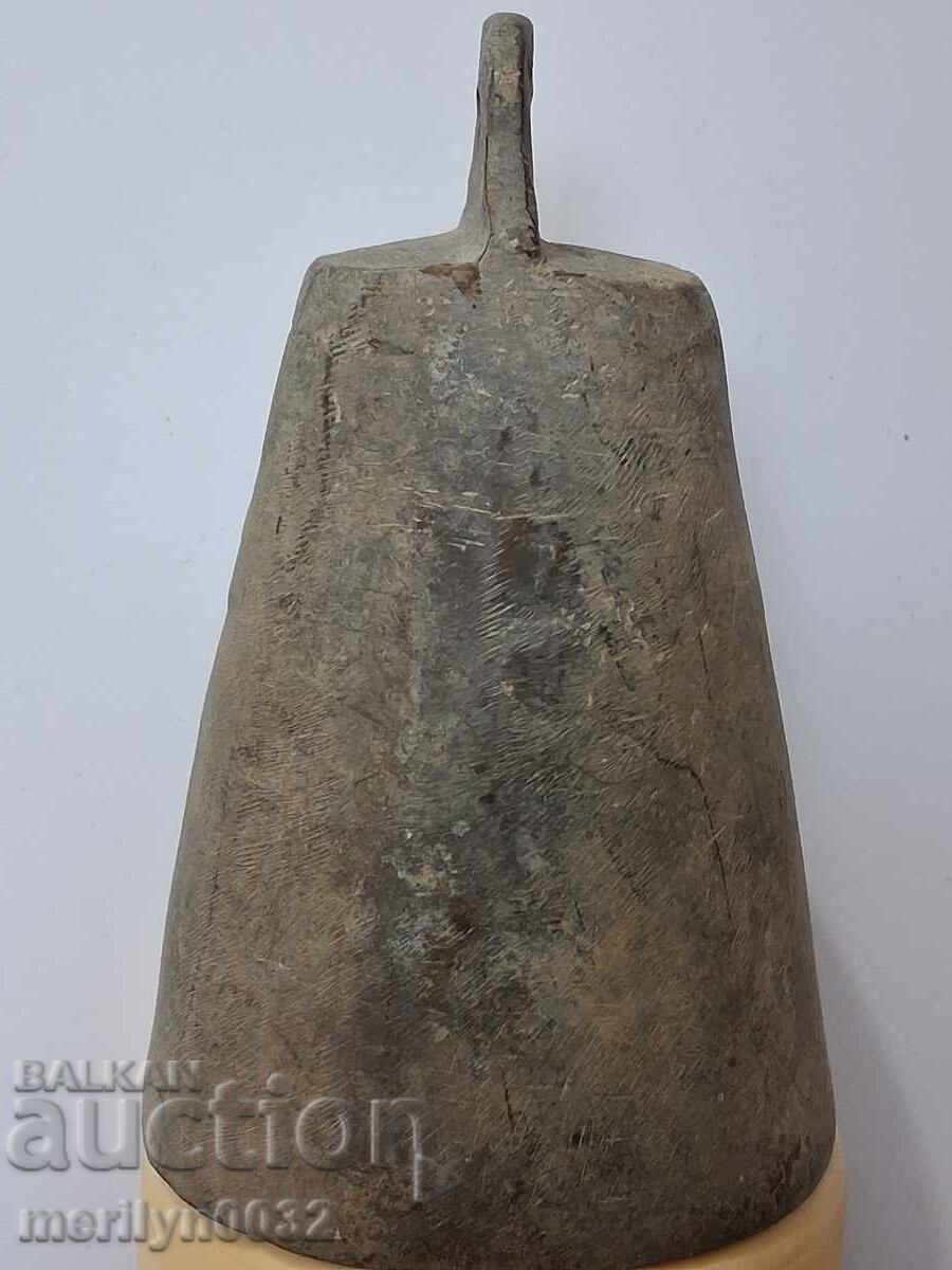 Veche clopotniță otomană de bronz, clopot, clopoțel cu preț 167.00 BGN | € 85.39