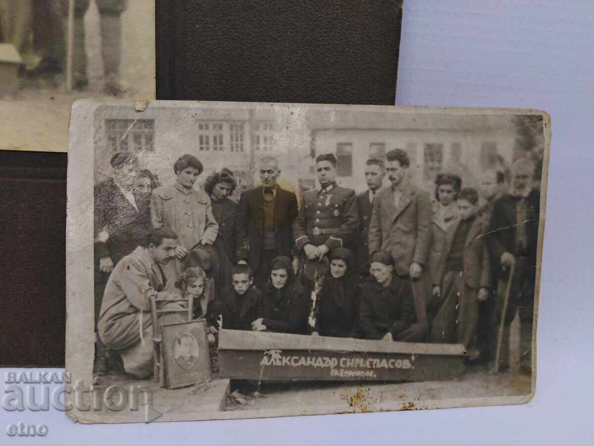 Παράδοση 1945 G. ΕΤΡΟΠΟΛΕ, ταφή αξιωματικού