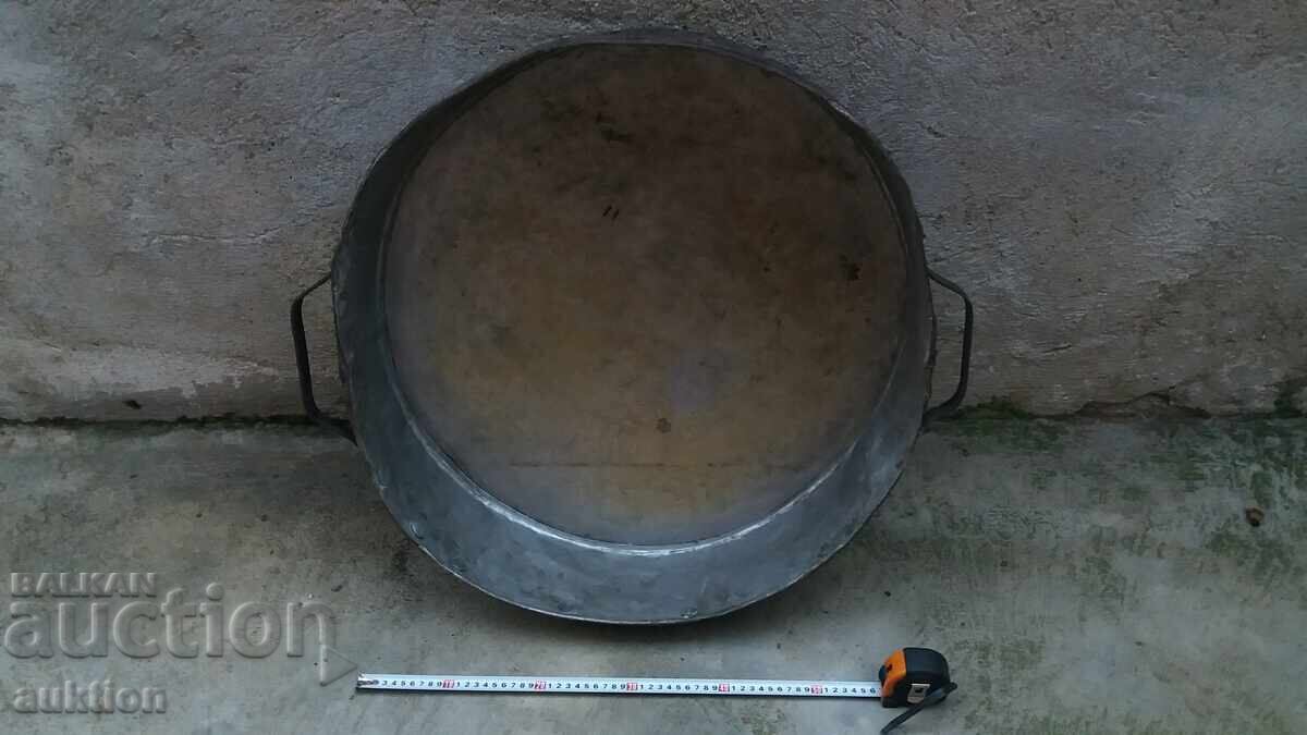 ΠΑΛΙΟ ΜΕΓΑΛΟ ΤΑΨΙ ΓΙΑ ΛΟΥΤΕΝΙΤΣΑ, ΑΡΝΙ ΚΑΙ ΑΛΛΑ - ΣΙΔΕΡΕΝΙΟ