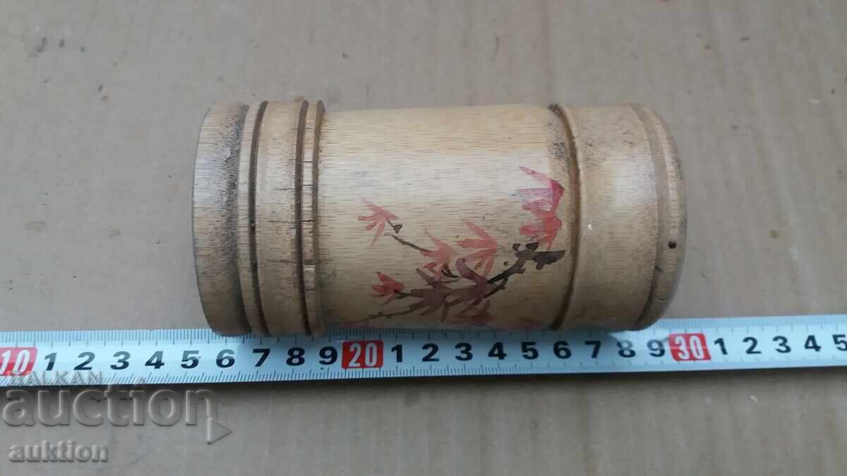 MOJAR MASIV VECHI DIN LEMN cu preț 2.99 BGN | € 1.53 MOJAR MASIV VECHI DIN LEMN cu preț 2.99 BGN | € 1.53