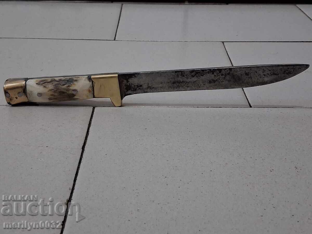 Аукцион Ловен нож без кания с чирени от еленов рог