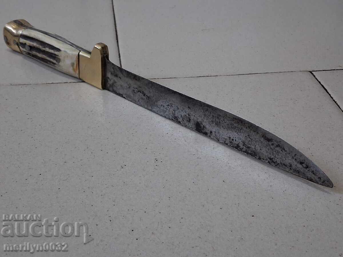 Доставка на Ловен нож без кания с чирени от еленов рог