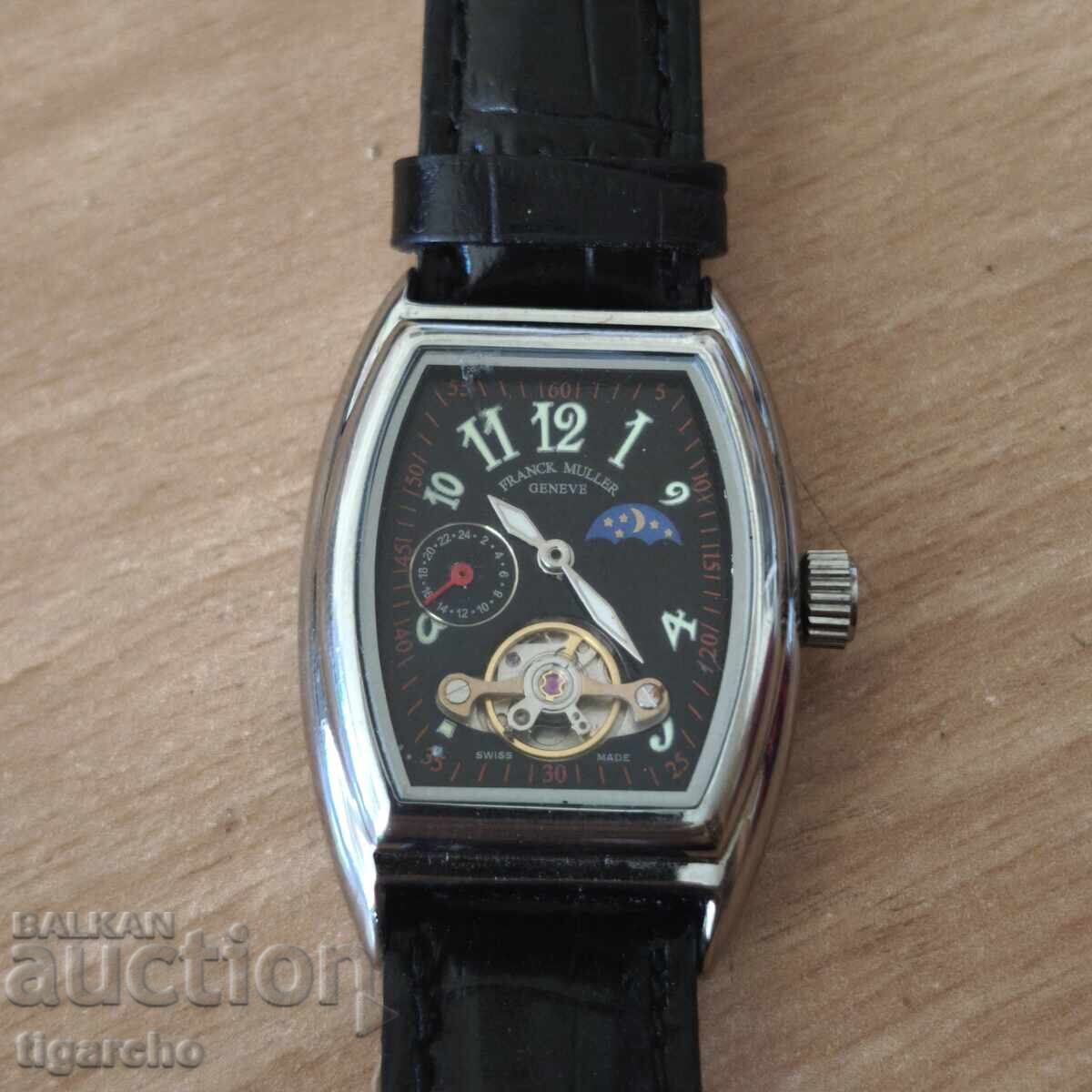 Ladies' Swiss Watch Ladies' Swiss Watch