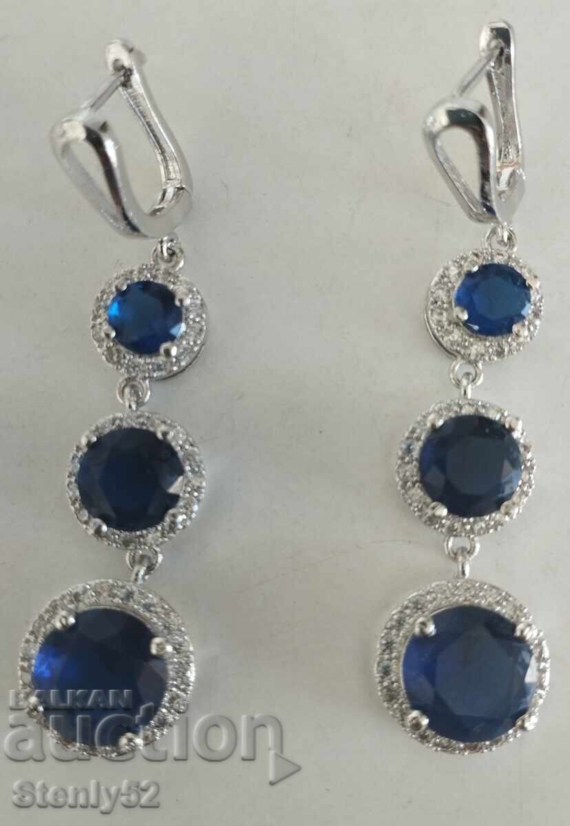 Cercei de damă cu câte 3 pietre