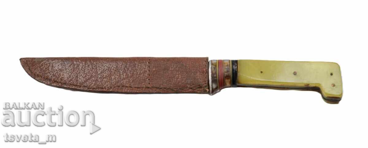 Cuțit vechi mare cu teacă