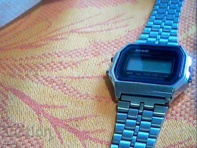 Original Casio watch, works, no battery, like new with price 25.00 BGN | € 12.78 Original Casio watch, works, no battery, like new with price 25.00 BGN | € 12.78