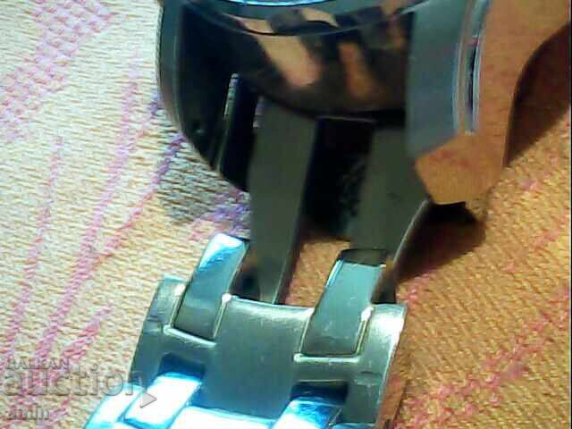 Beautiful 4-hour Invicta watch works perfectly - 7