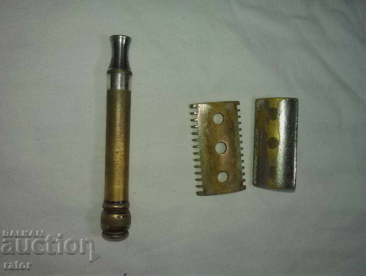 Auction  Old metal razor Gillette, Gillette, with box and +++