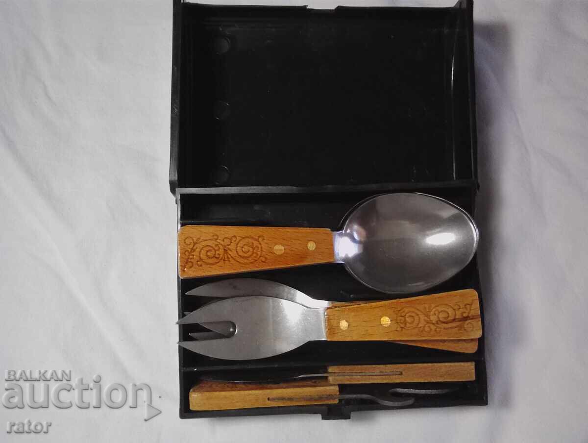 Livrarea Seturi vechi de tacâmuri turistice în miniatură URSS Livrarea Seturi vechi de tacâmuri turistice în miniatură URSS