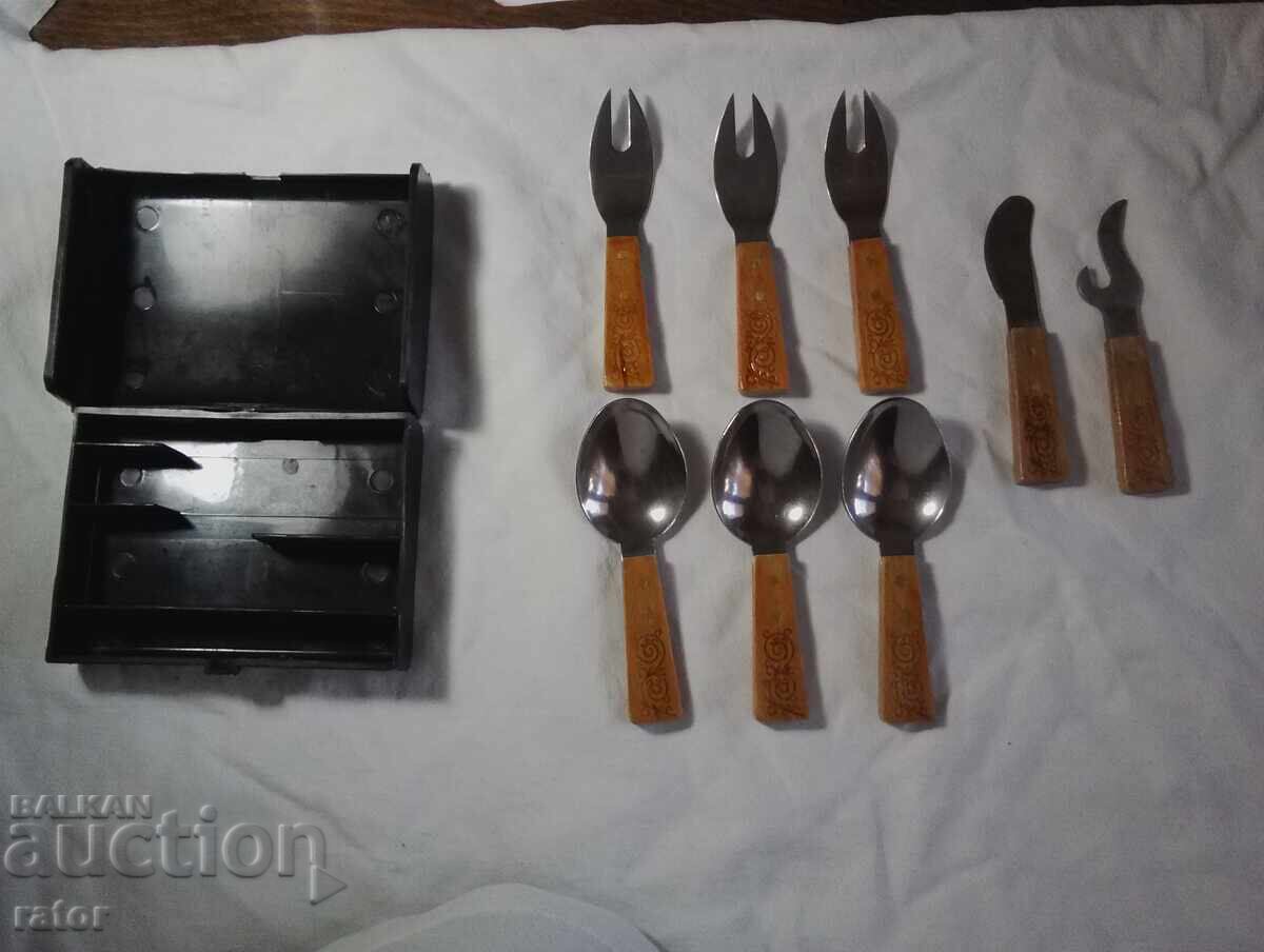 Seturi vechi de tacâmuri turistice în miniatură URSS Seturi vechi de tacâmuri turistice în miniatură URSS