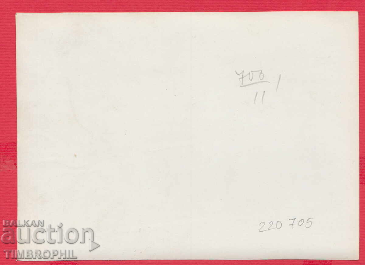 Доставка на 220705 / Снимка Поход на спортисти по спортна униформа