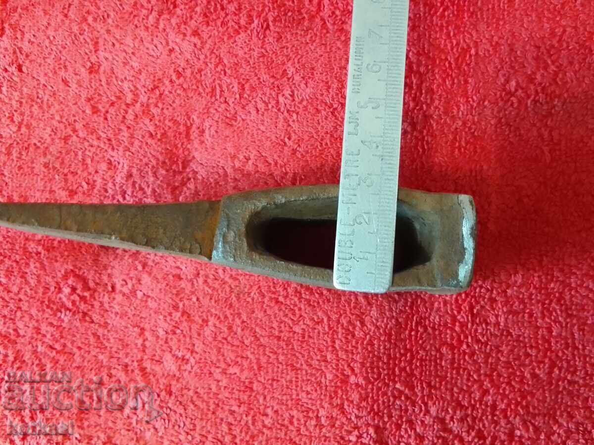 Delivery of Old metal Axe, marked Germany, 702 grams