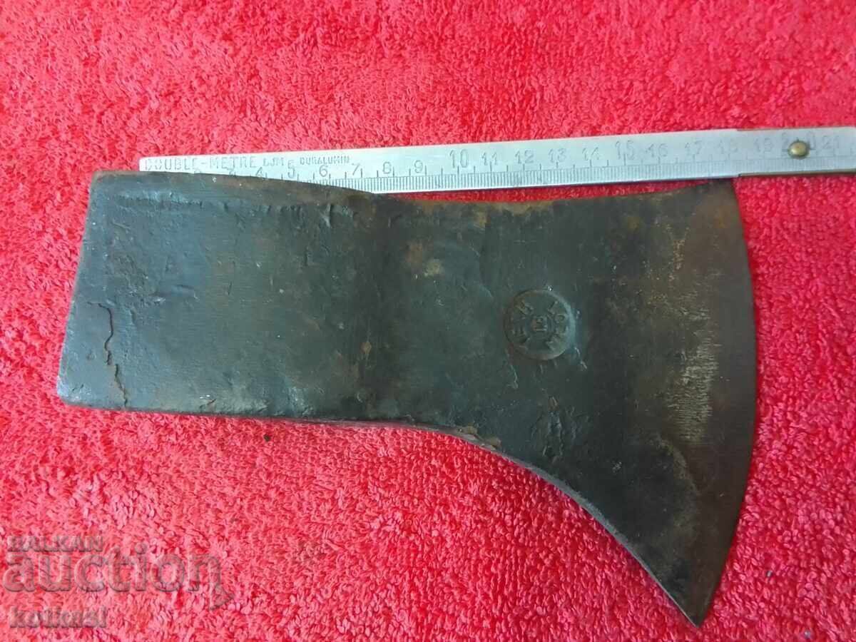 Topor metalic vechi, marcat Germania, 1755 grame Topor metalic vechi, marcat Germania, 1755 grame