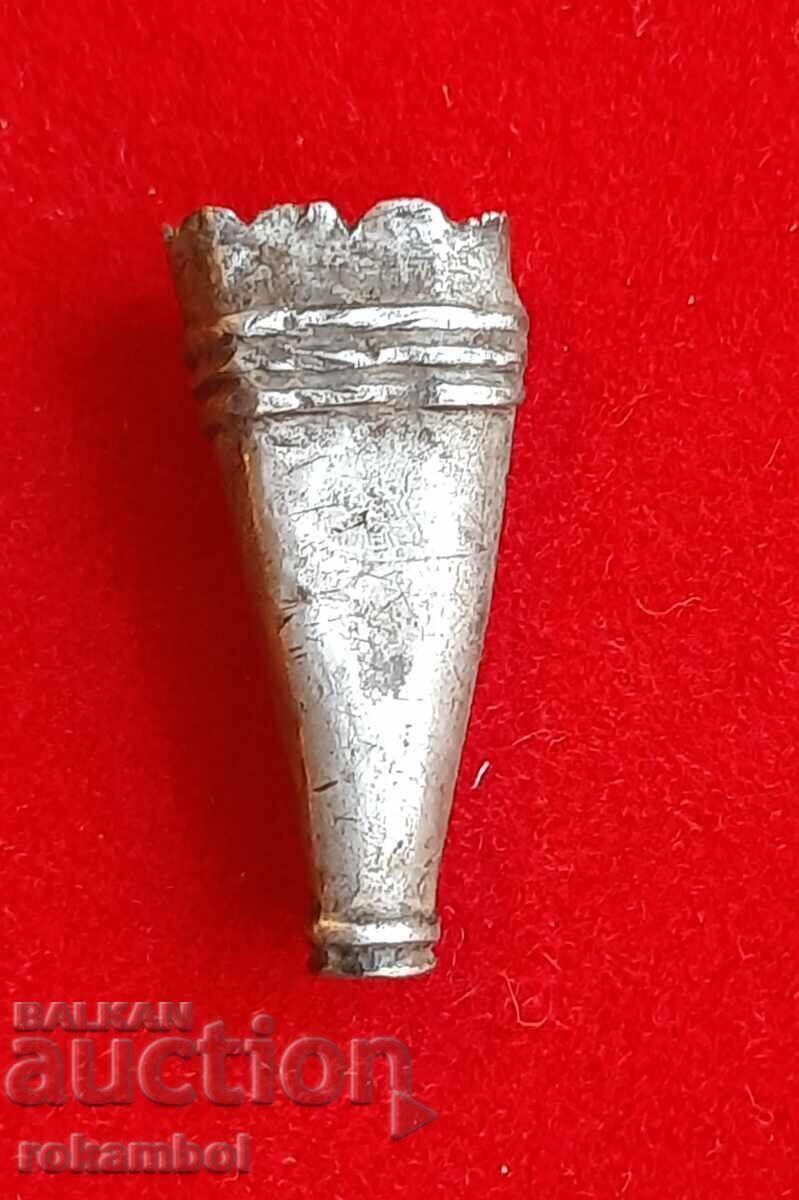 Стар сребърен накрайник от нож каракулак с цена € 26.00 | 50.85 лв.