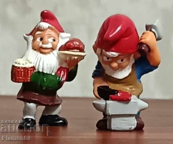 Auction  Lot of toys, Kinder Surprise figures