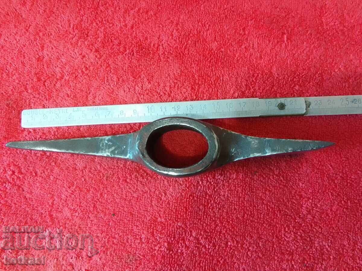 Auction  Old metal Kirk - Axe tool Germany 746 grams