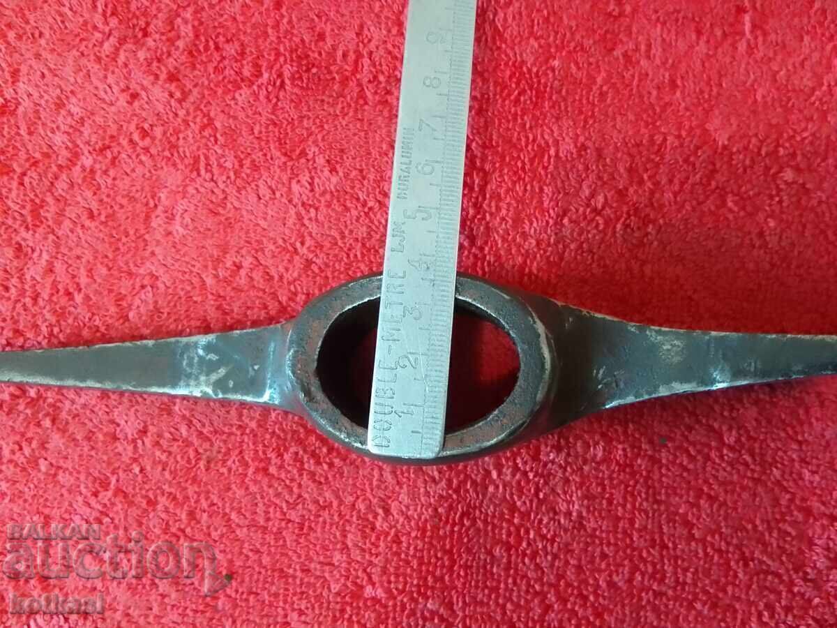 Livrarea Vechi topor metalic - Unealtă de tip Kirk - Topor Germania 746 grame