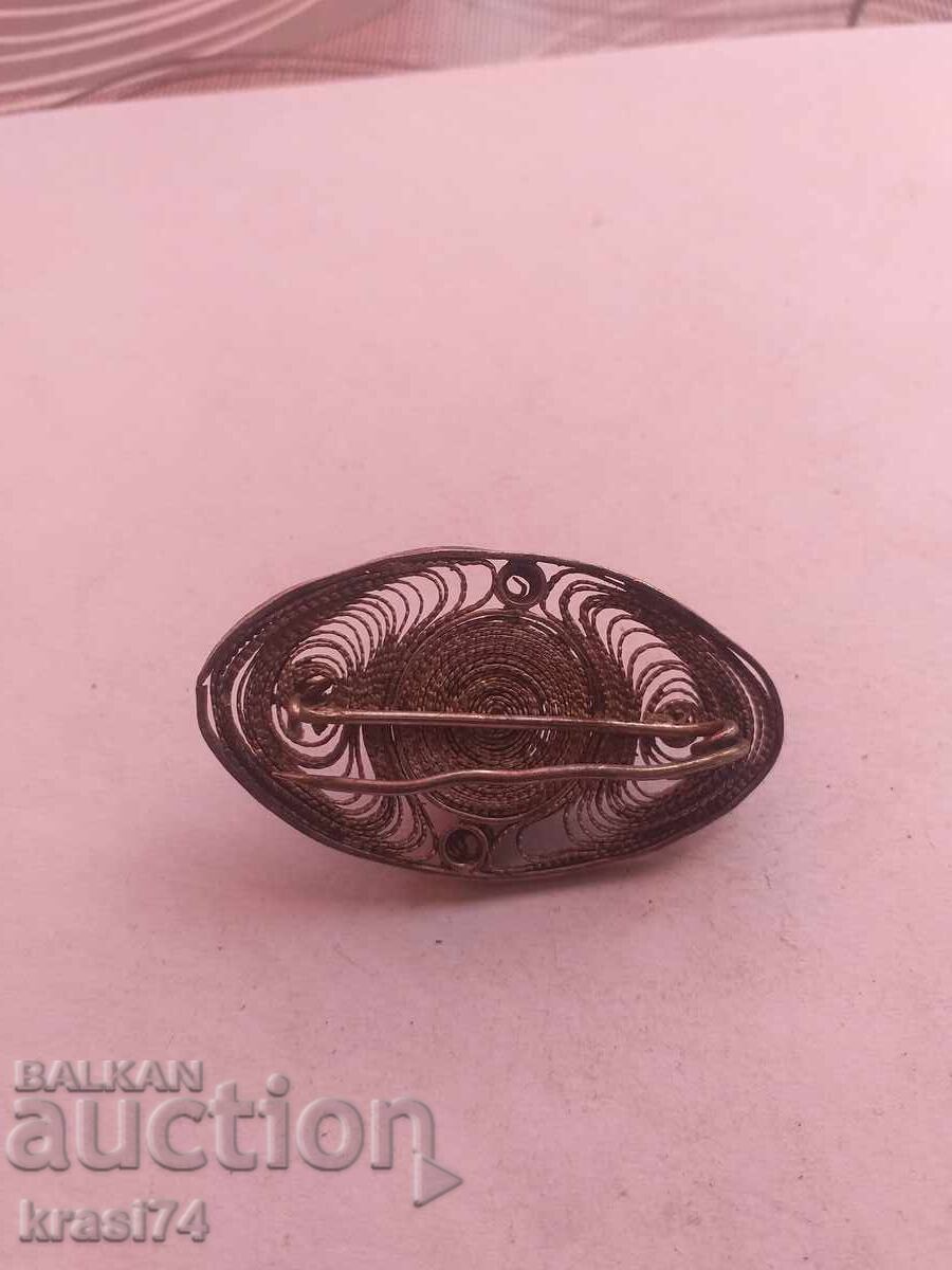 Ασημένια καρφίτσα με τιμή 25.00 BGN | € 12.78 Ασημένια καρφίτσα με τιμή 25.00 BGN | € 12.78