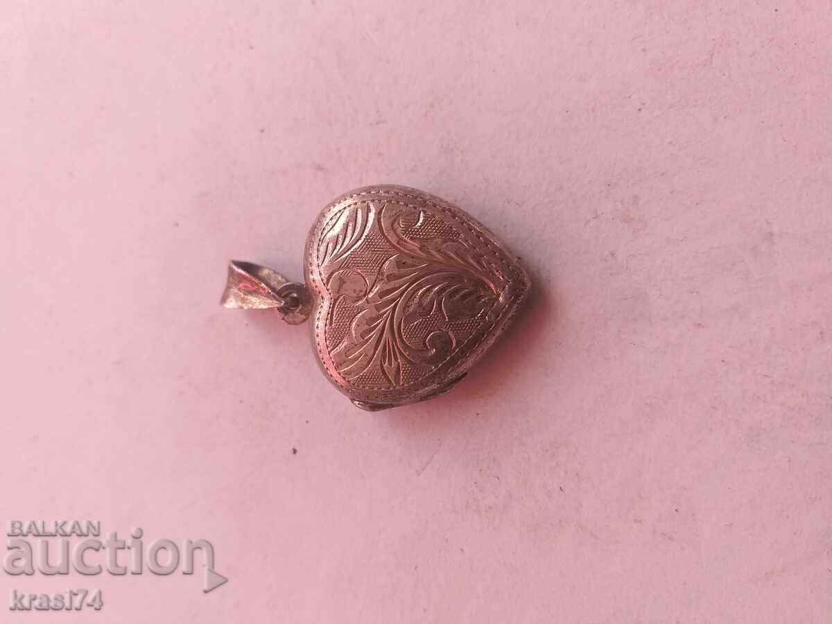 Silver heart pendant Silver heart pendant