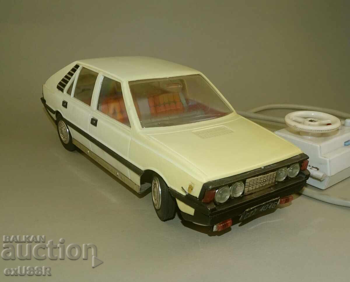 Auction Old toy car Polonez FSO Polonez with battery Auction Old toy car Polonez FSO Polonez with battery