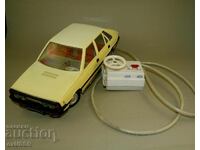 Mașinuță de jucărie veche Polonez FSO Polonez cu baterie